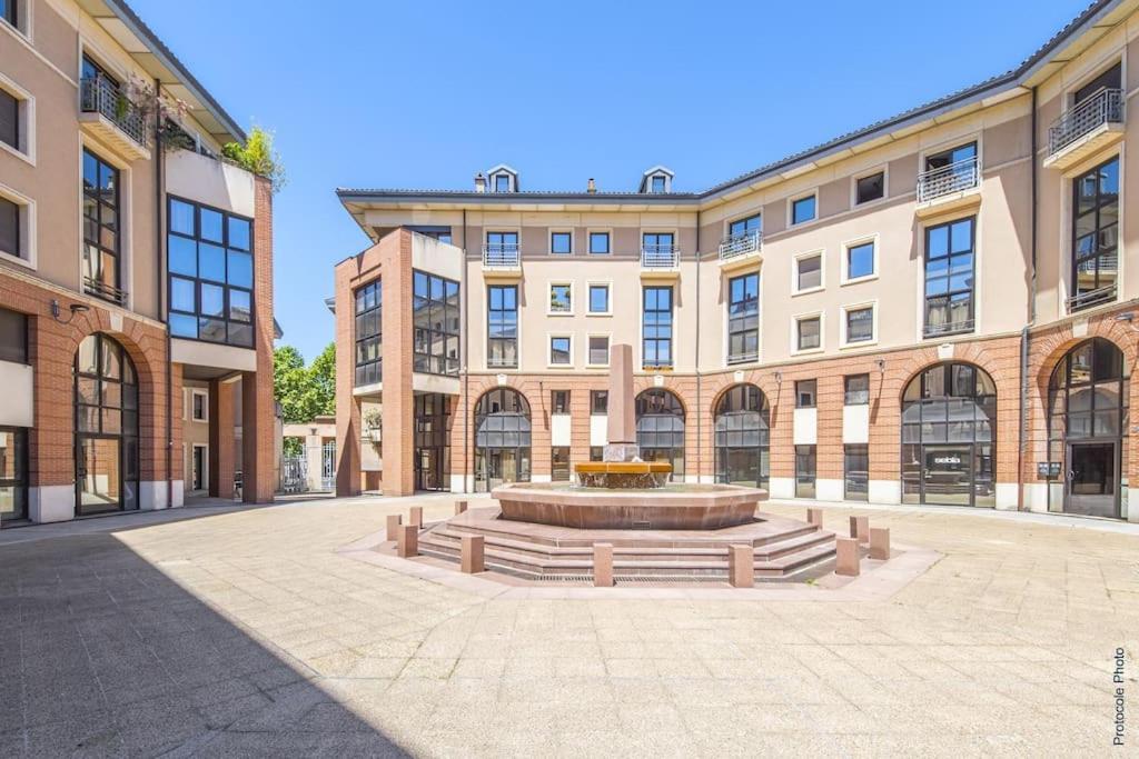 Nocnoc - Le Pargamin - Large Duplex Place Saint-Pierre Toulouse Exterior foto